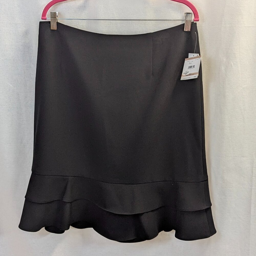 NWT Kasper Size 12 Black Ruffled Skirt